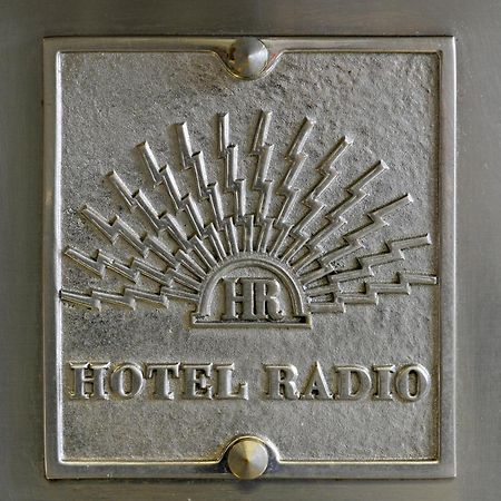 Hotel Radio - Teritoria Chamalieres Luaran gambar