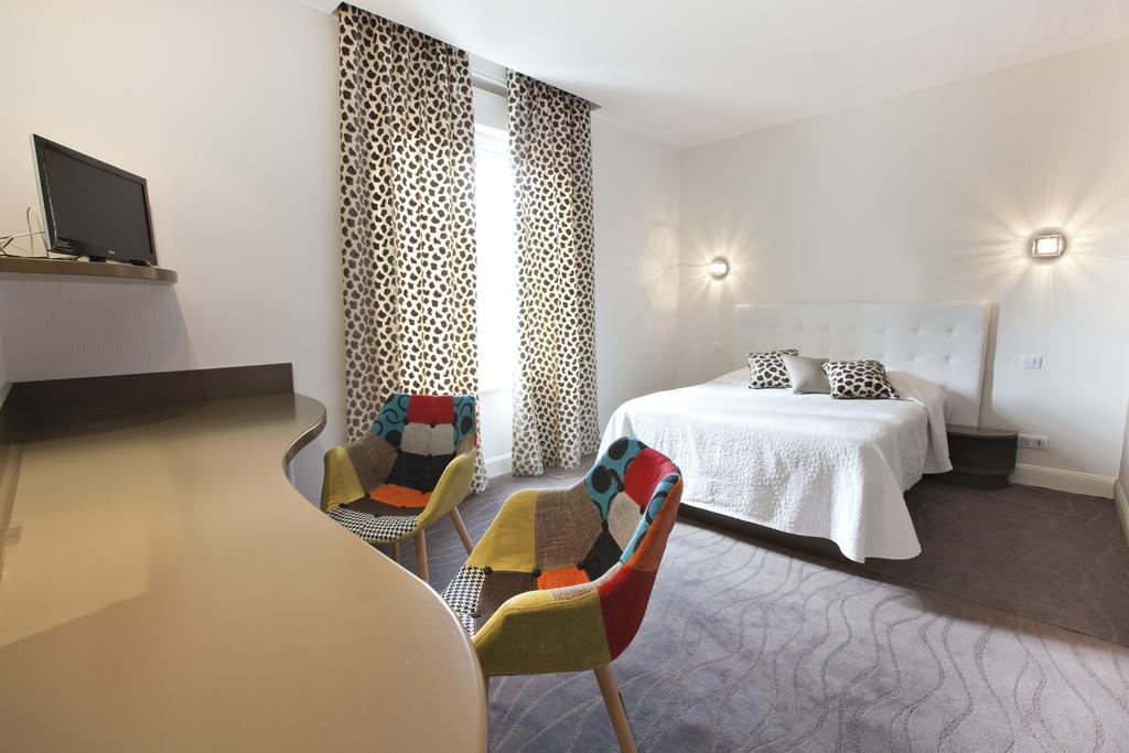 Hotel Radio - Teritoria Chamalieres Bilik gambar