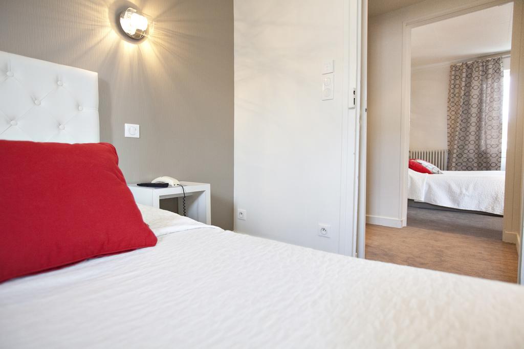 Hotel Radio - Teritoria Chamalieres Luaran gambar